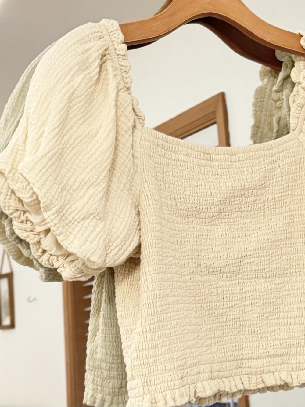 Gauze Cotton Smocked Top (S/M) - Picture 3 of 8